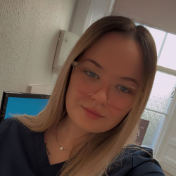 Dental Nurse Abbie Innes